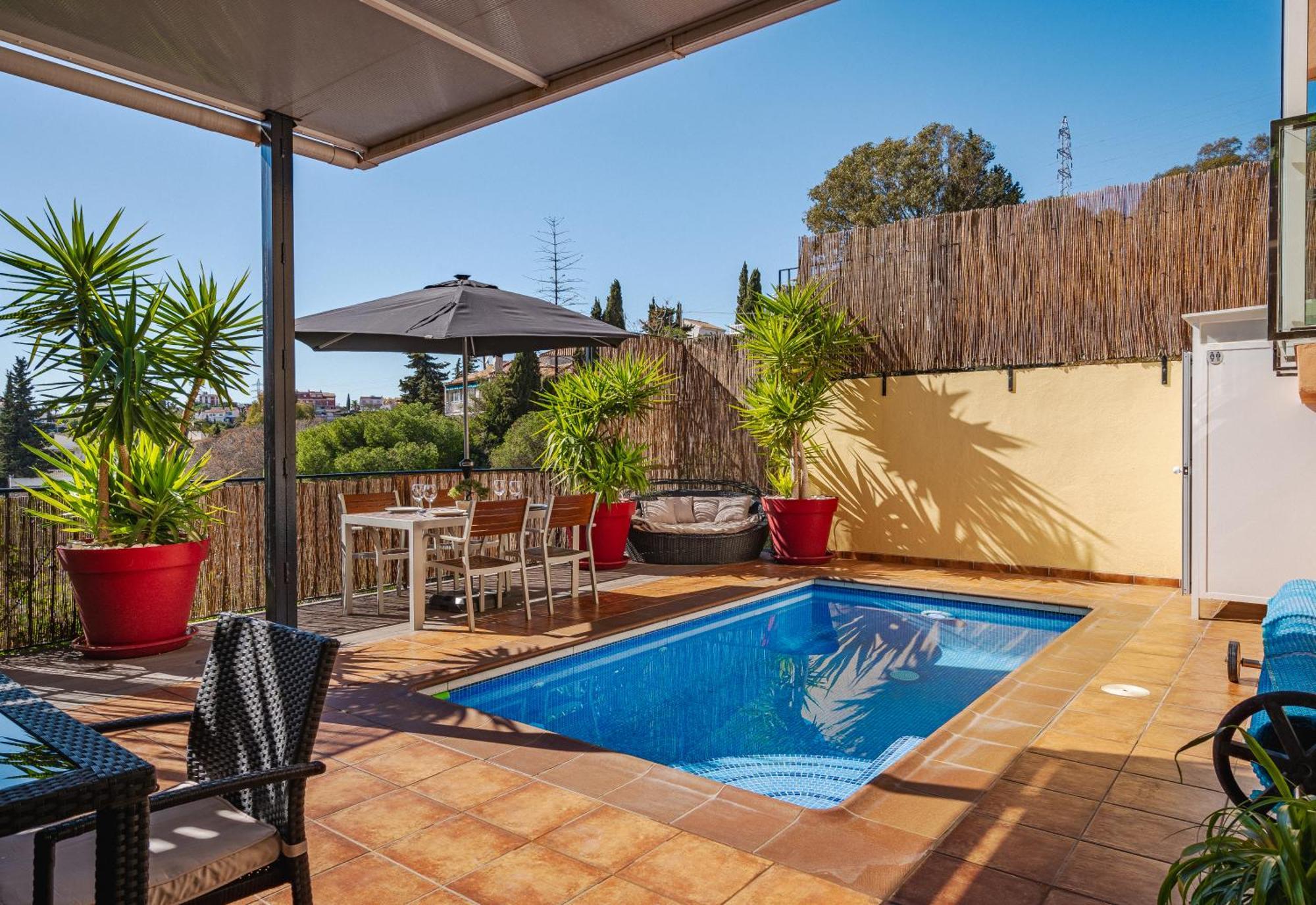 Private Luxurious Hillside Villa With Pool & Sea Views For 8 To 10 Ppl Fuengirola Exterior photo
