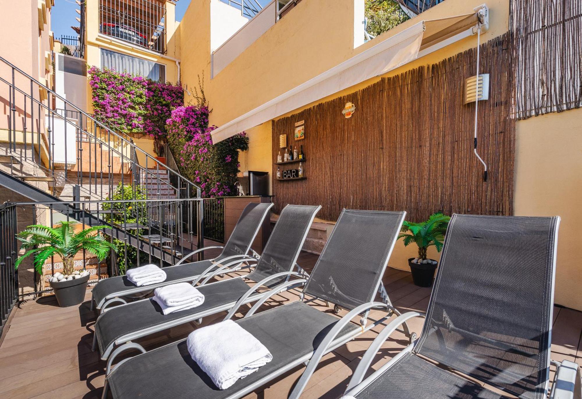 Private Luxurious Hillside Villa With Pool & Sea Views For 8 To 10 Ppl Fuengirola Exterior photo